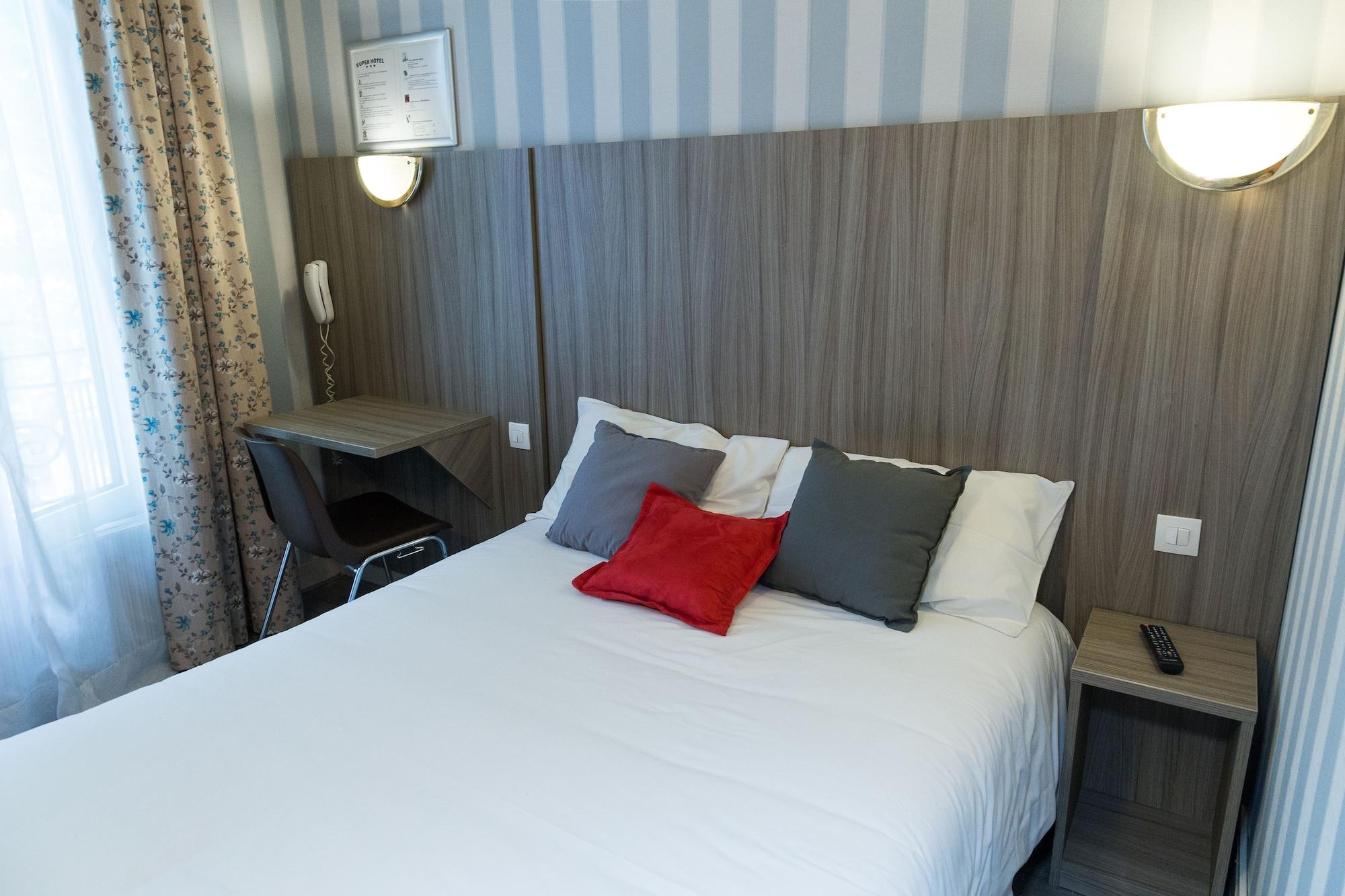 Panam Hotel Paris Gambetta- Place Gambetta-Mairie Du 20 Emme Exterior photo