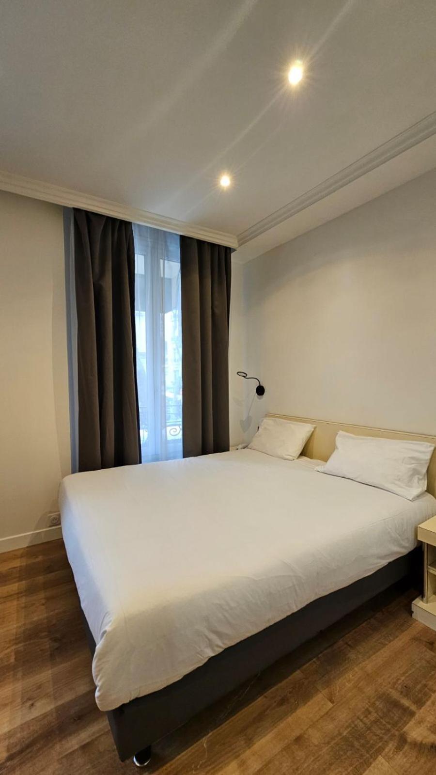 Panam Hotel Paris Gambetta- Place Gambetta-Mairie Du 20 Emme Exterior photo