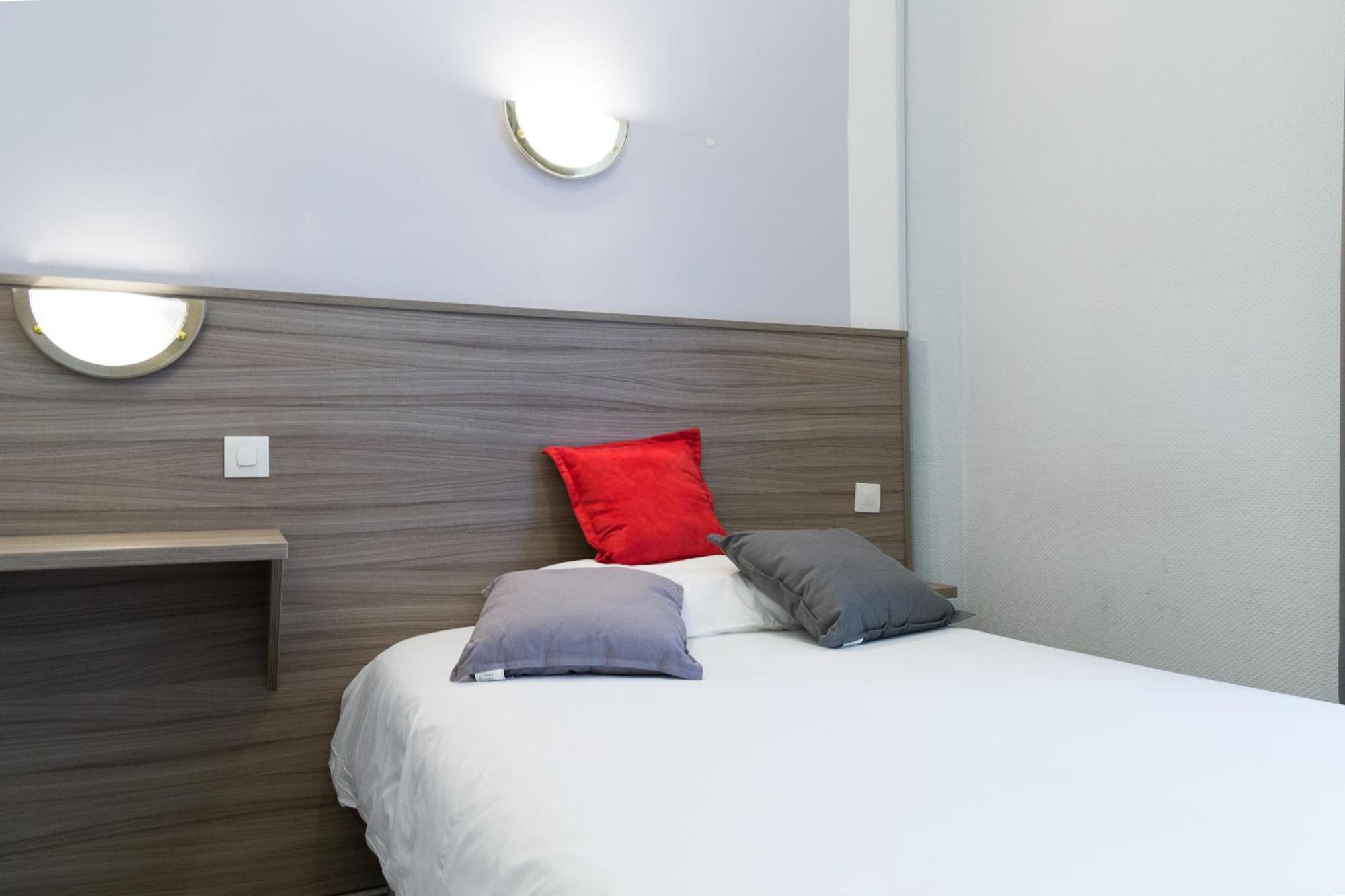 Panam Hotel Paris Gambetta- Place Gambetta-Mairie Du 20 Emme Exterior photo
