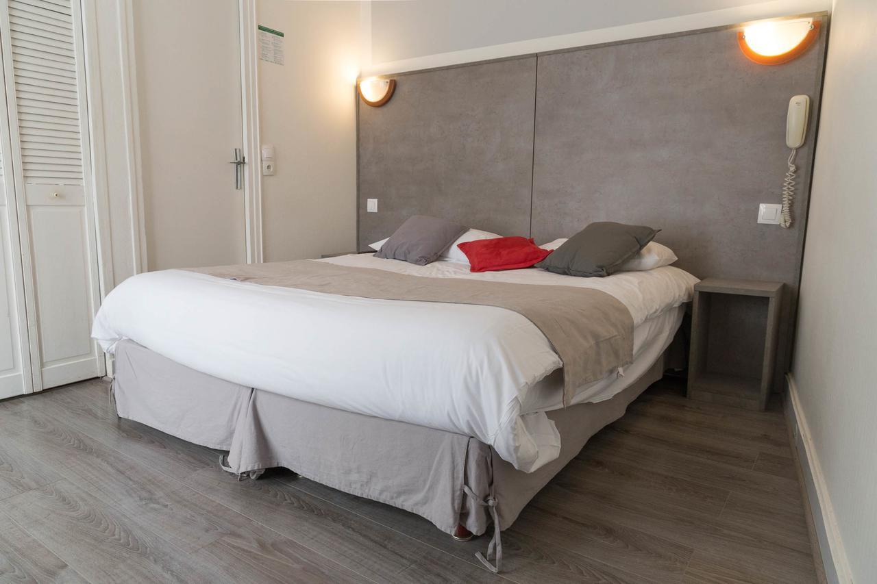 Panam Hotel Paris Gambetta- Place Gambetta-Mairie Du 20 Emme Exterior photo